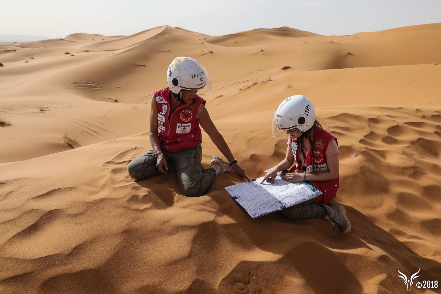Équipage en navigation dans les dunes